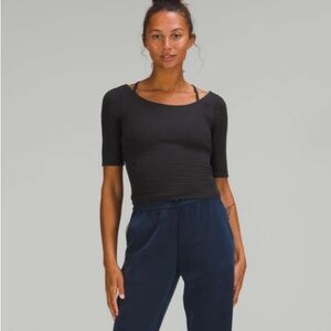 Lululemon Ribbed Micro-Modal Half Sleeve T-Shirt
Black 12
